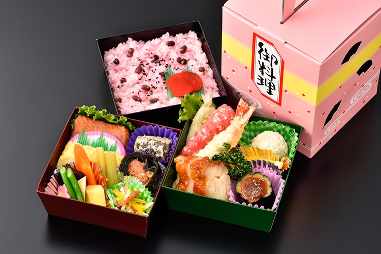 三段重ね弁当